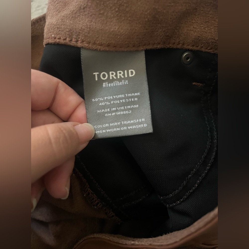Torrid Faux Leather Skinny Jeans Brown Chestnut Size 10 Stretch High Rise - Picture 6 of 7